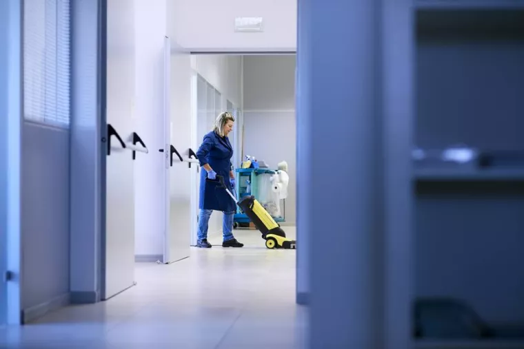 A qui faire appel pour nettoyer un bâtiment professionnel après un incendie à Villeneuve-d'Ascq ?, Villeneuve-d'Ascq, Vitro'Clean